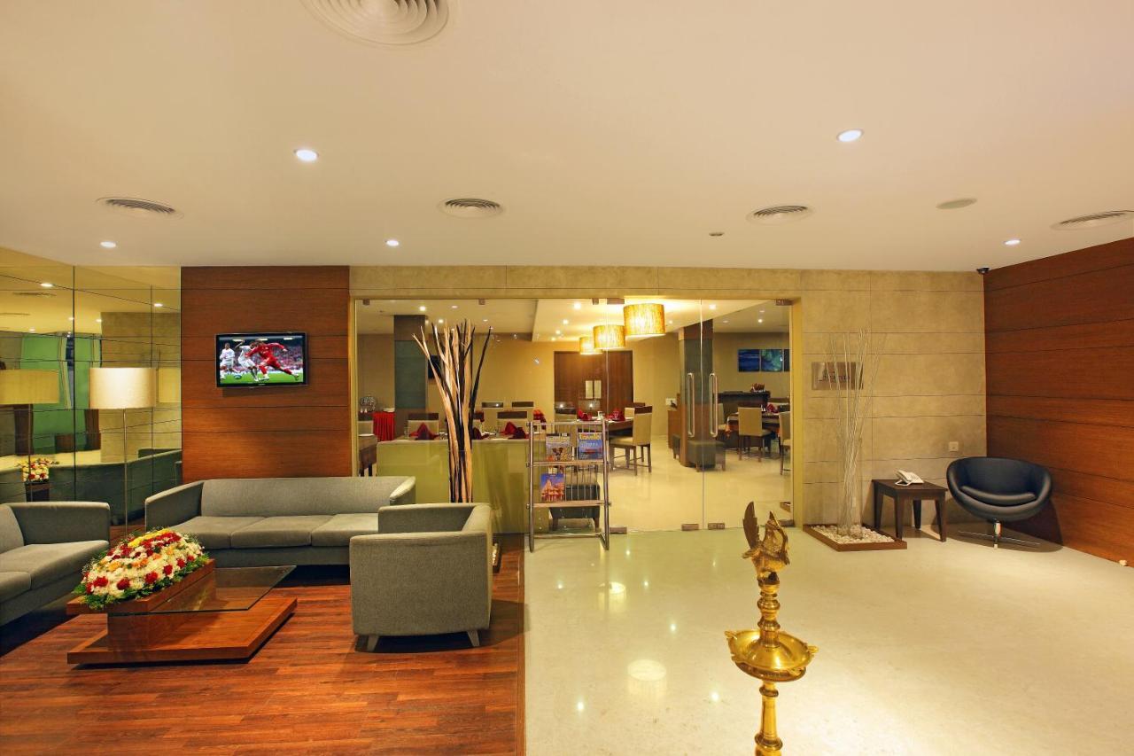 Park Residency Adoor Hotel Adur Exterior photo